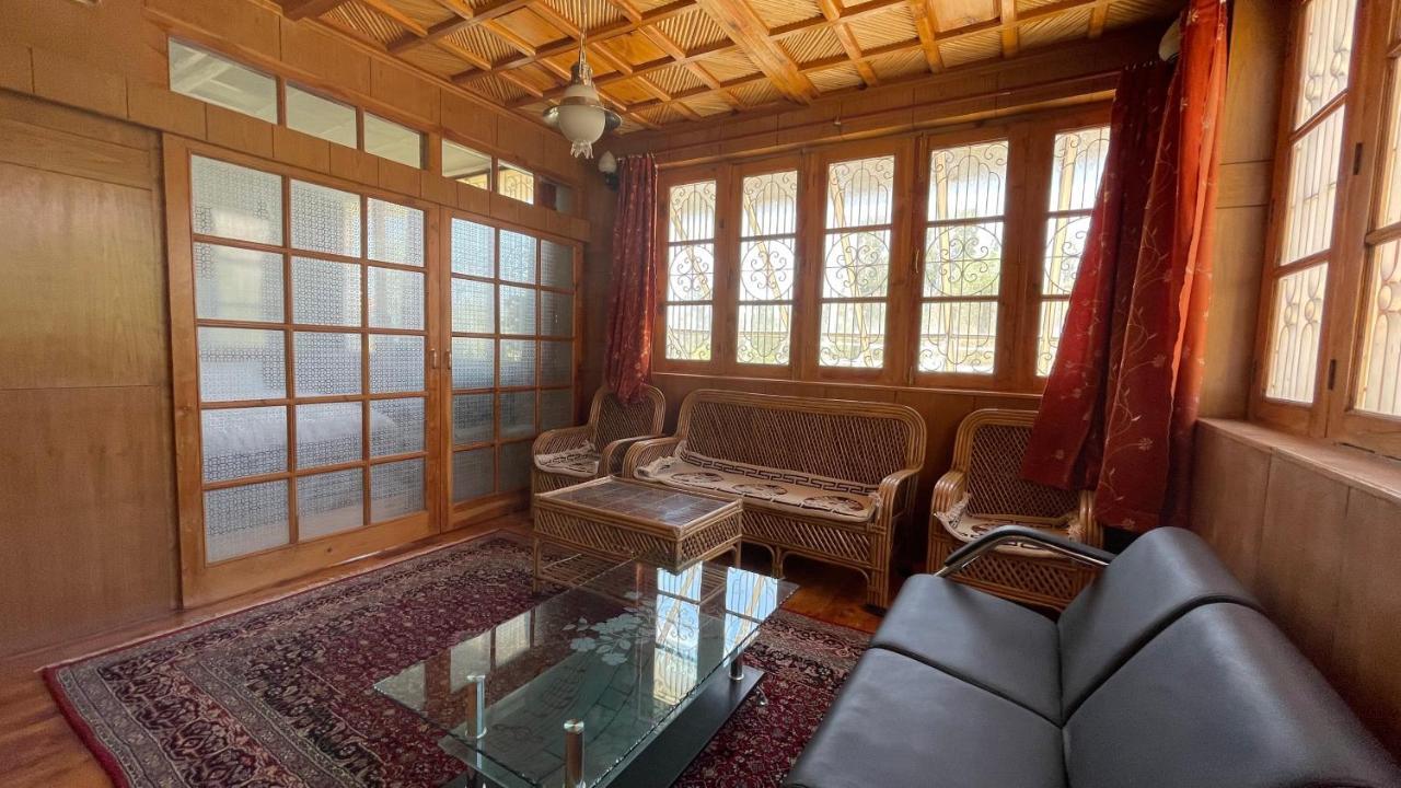 The Willow House レー エクステリア 写真