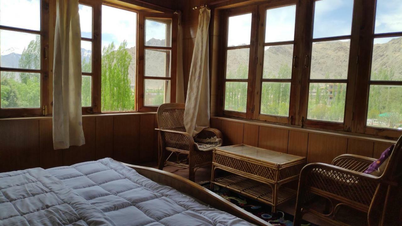 The Willow House レー エクステリア 写真
